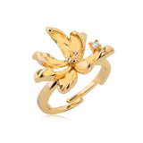 Ring with a Flower symbol and a cubic zirconia Gold